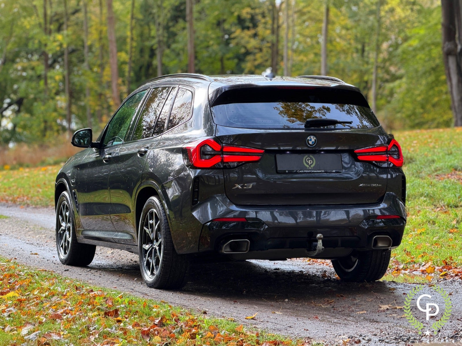 Grå BMW X3 fra 2022