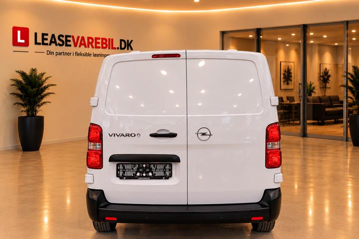 Hvid Opel Vivaro-e fra 2026