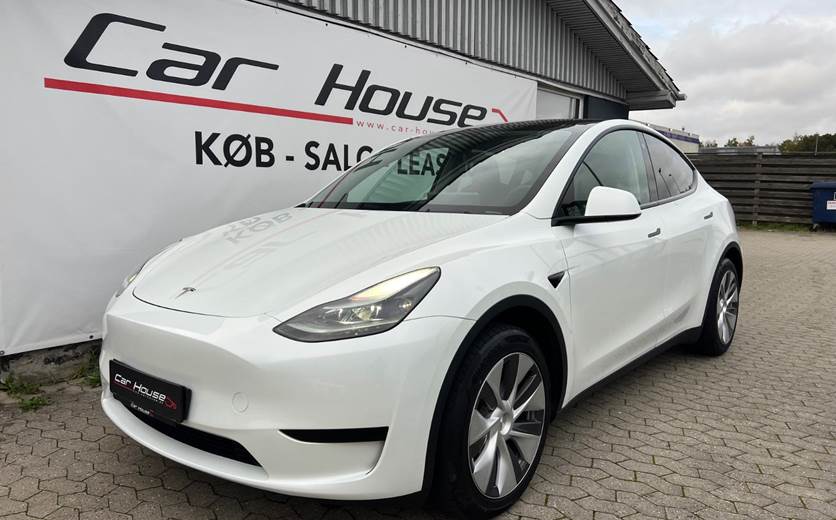 Tesla Model Y RWD