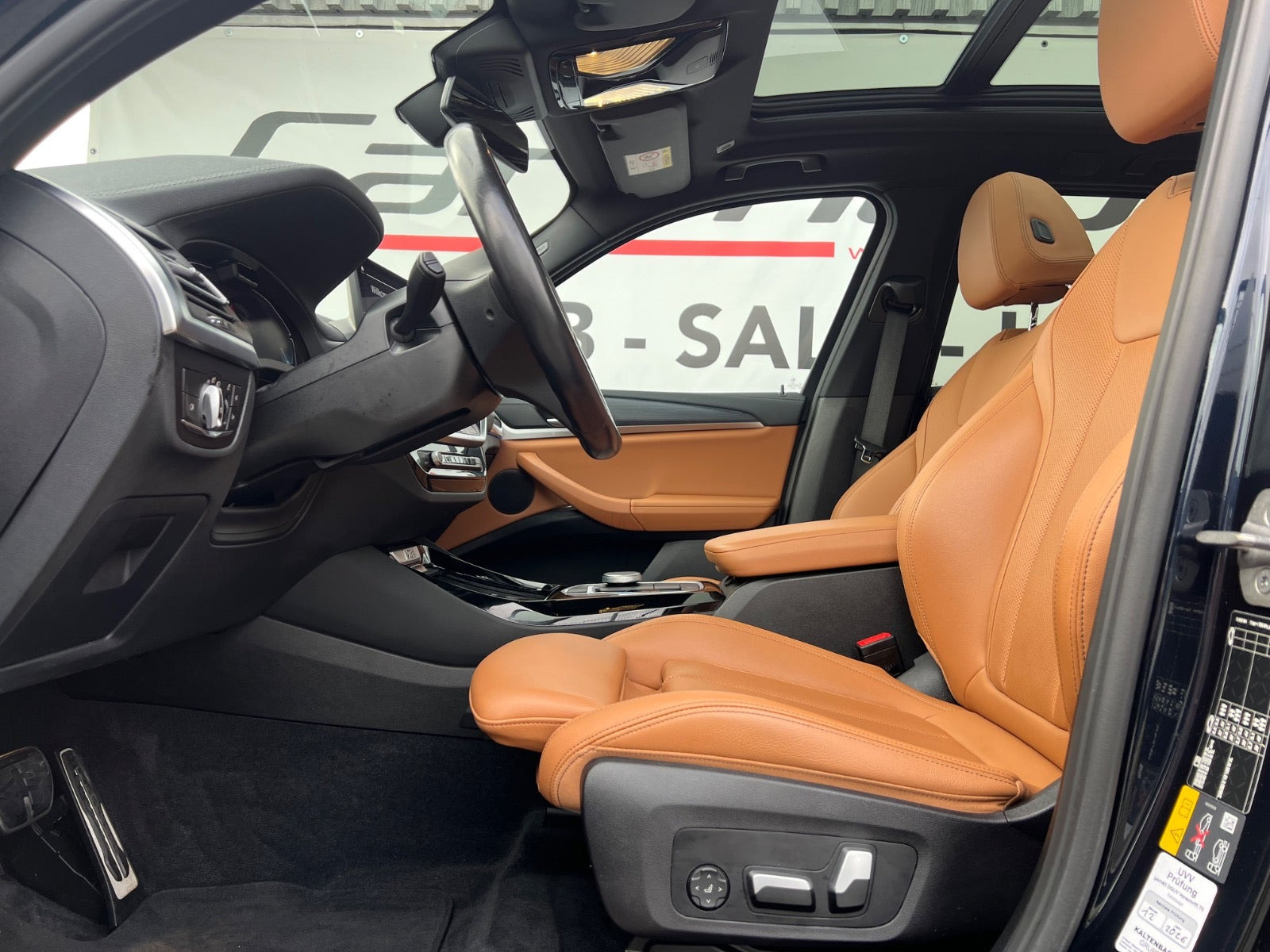 Sort BMW iX3 fra 2023