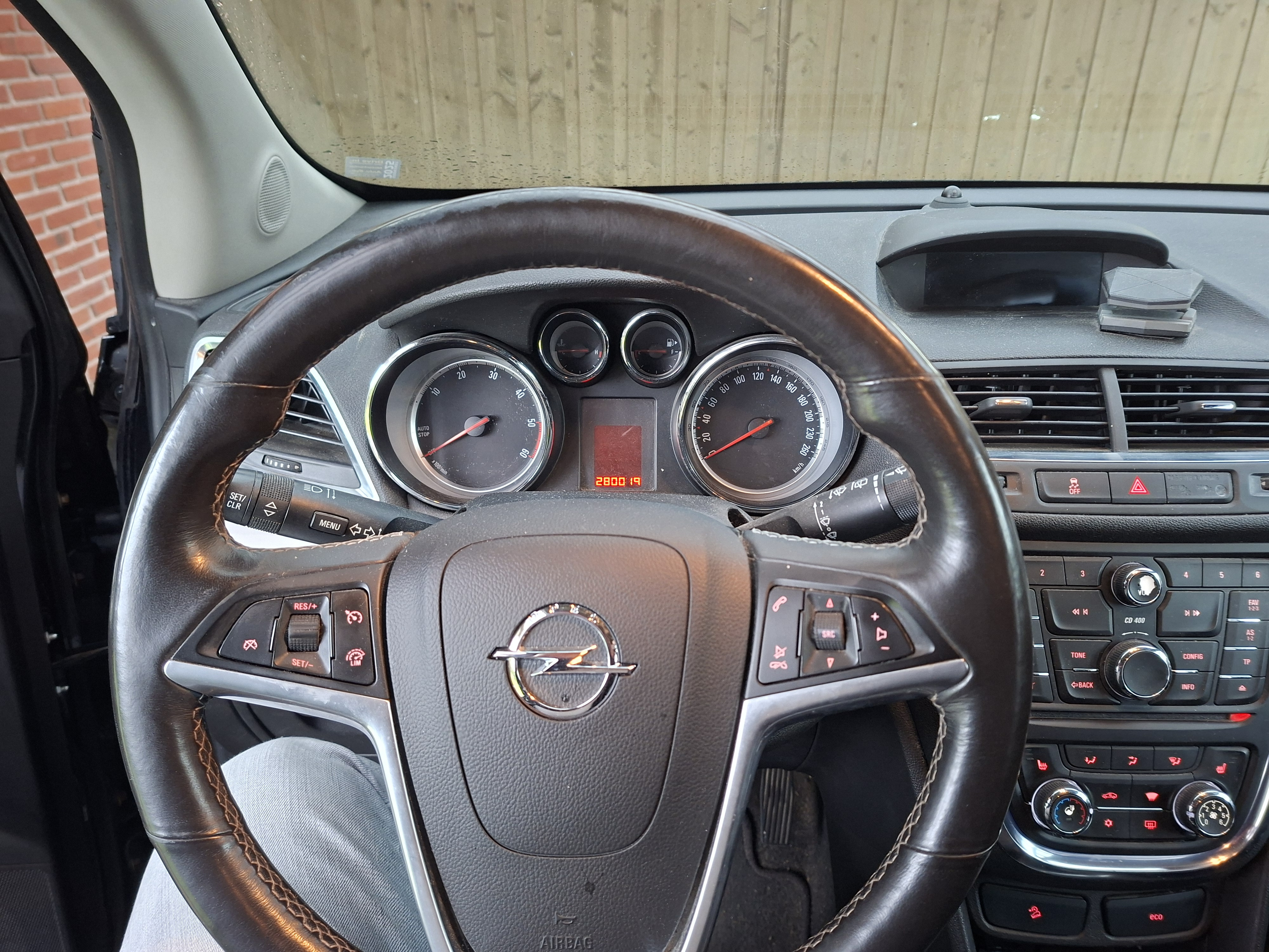 Sort Opel Mokka fra 2013
