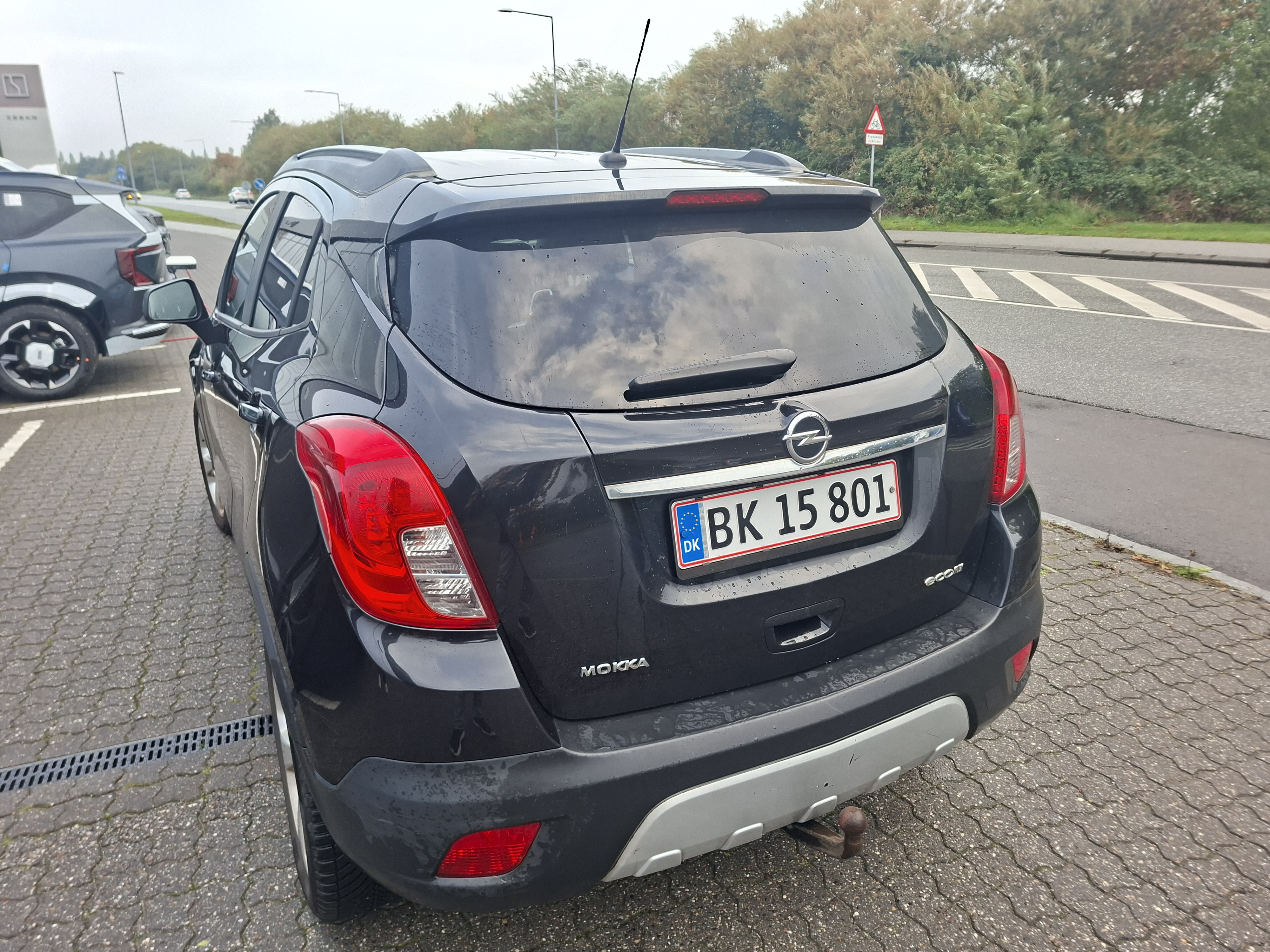 Sort Opel Mokka fra 2013