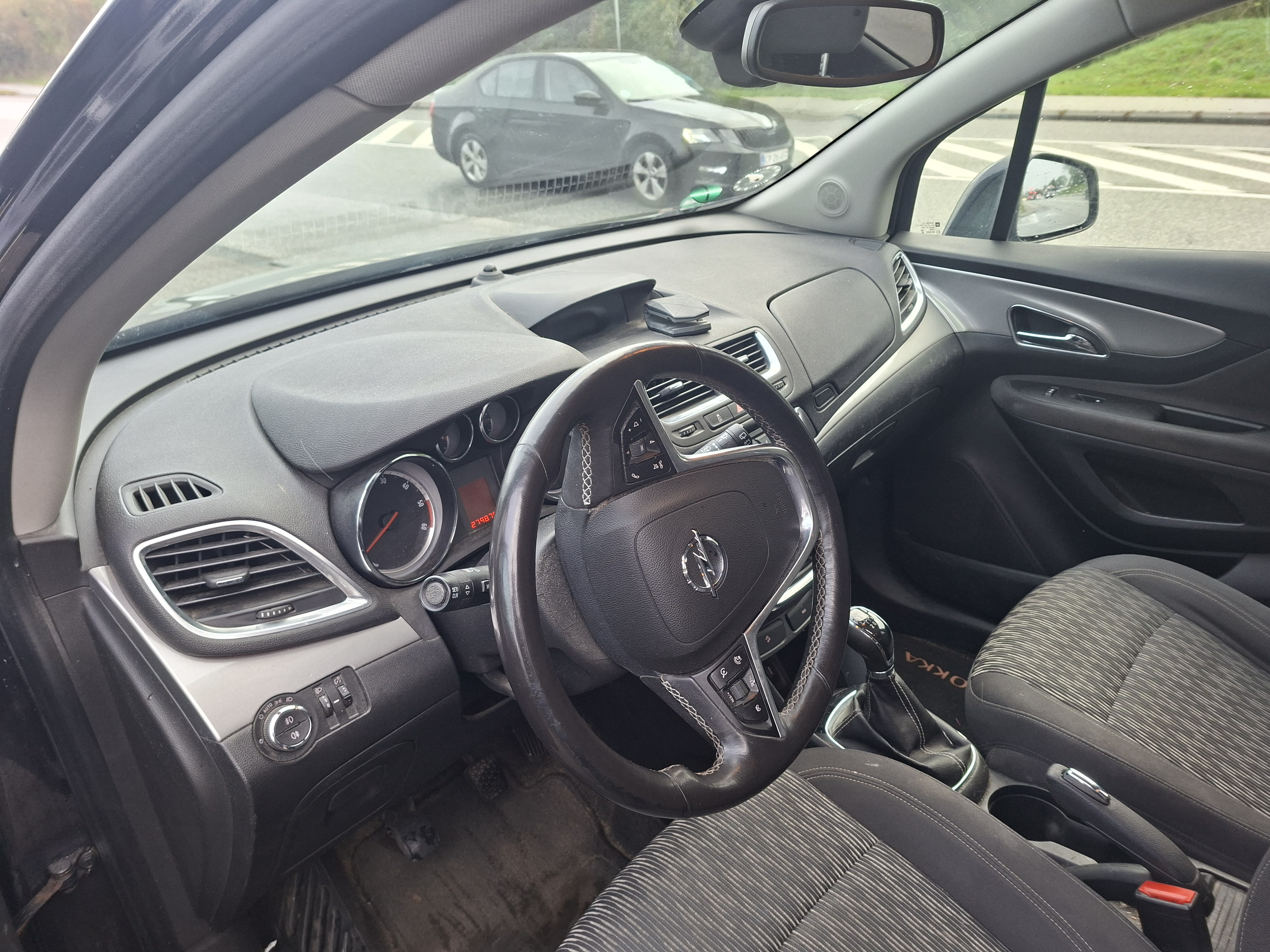 Sort Opel Mokka fra 2013