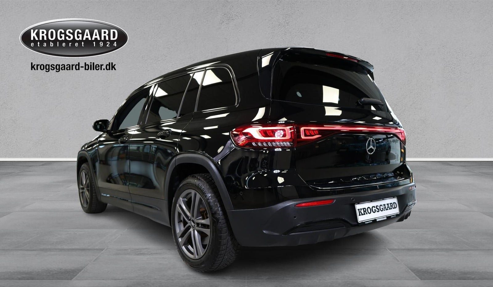 Sort Mercedes EQB250 fra 2023