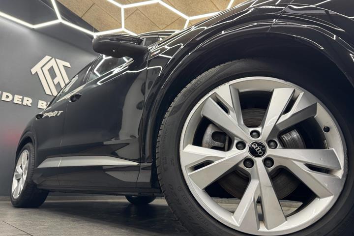 Sort Audi Q4 e-tron fra 2023