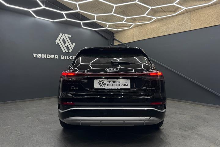 Sort Audi Q4 e-tron fra 2023