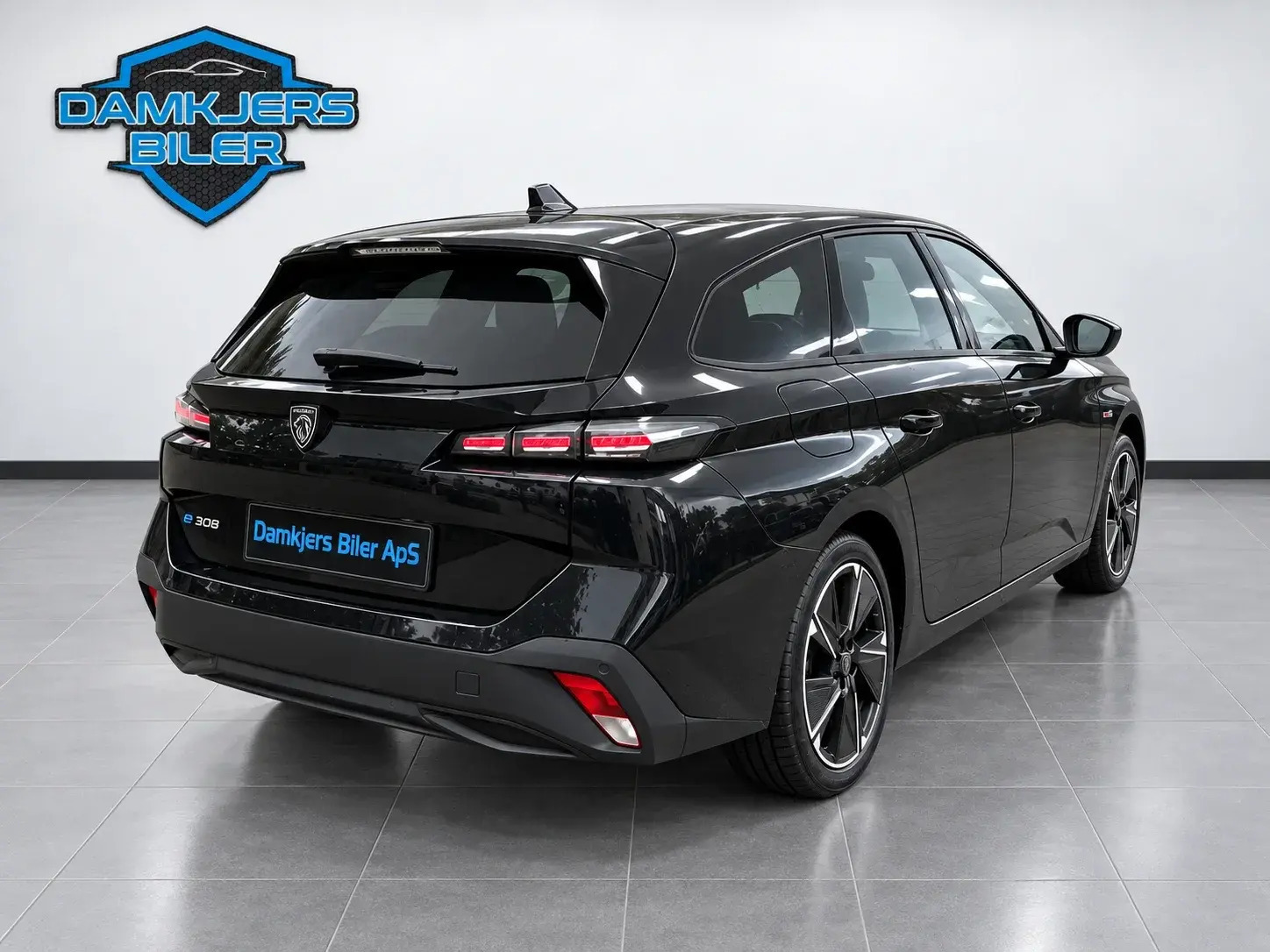 Sort Peugeot E-308 fra 2025