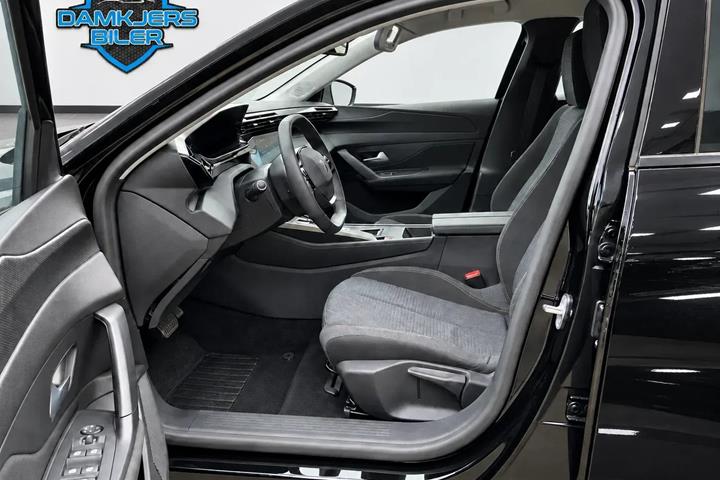Sort Peugeot E-308 fra 2025
