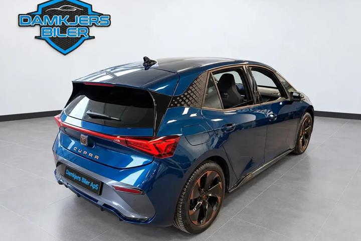 Blå Cupra Born fra 2022