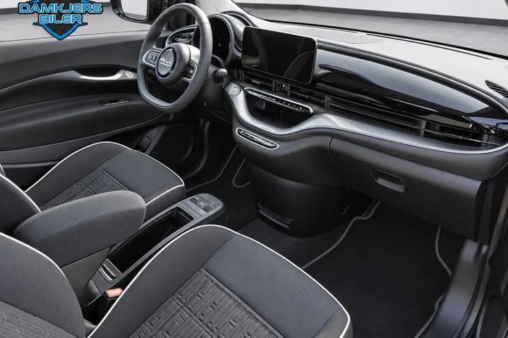 Sort Fiat 500e fra 2024