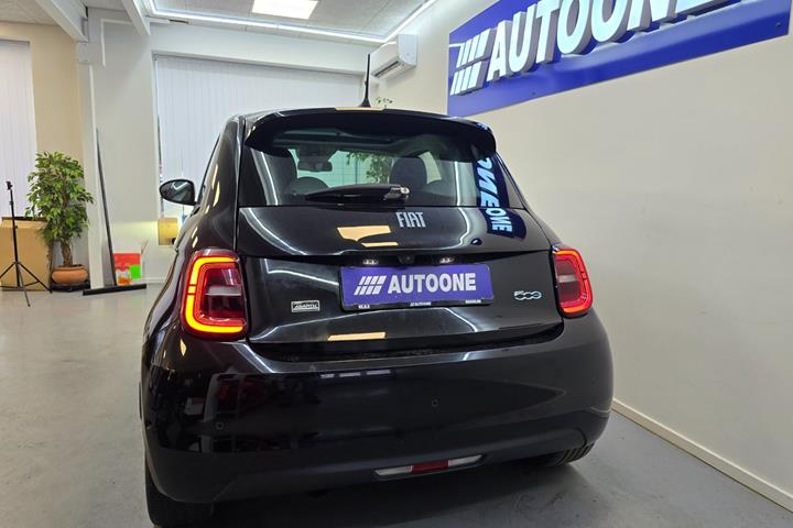 Sort Fiat 500e fra 2021