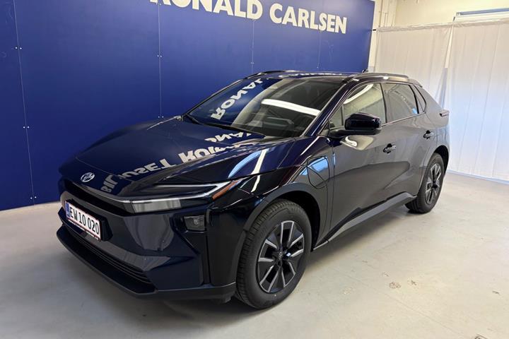 Blå Toyota BZ4X fra 2026