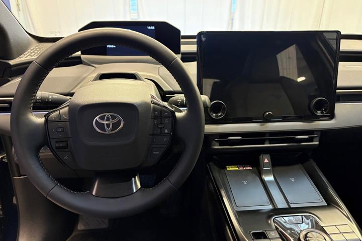 Blå Toyota BZ4X fra 2026