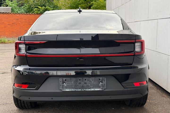 Sort Polestar 2 fra 2024