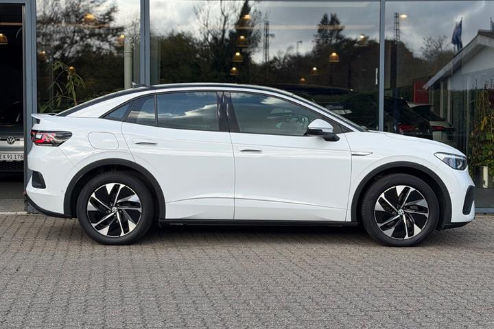 Hvid VW ID.5 fra 2023