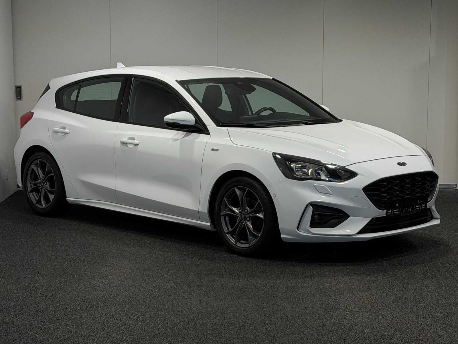 Hvid Ford Focus fra 2018