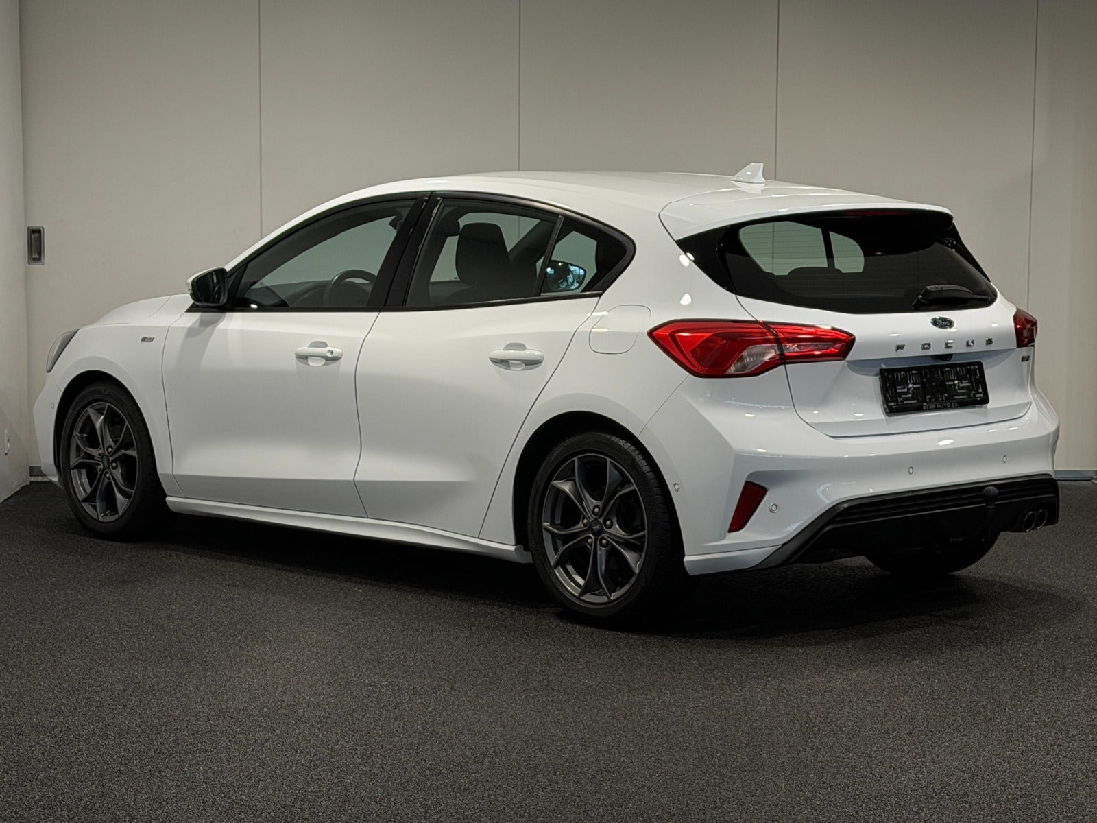 Hvid Ford Focus fra 2018