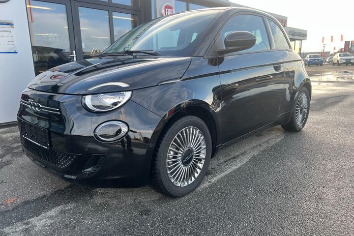 Sort Fiat 500e fra 2024