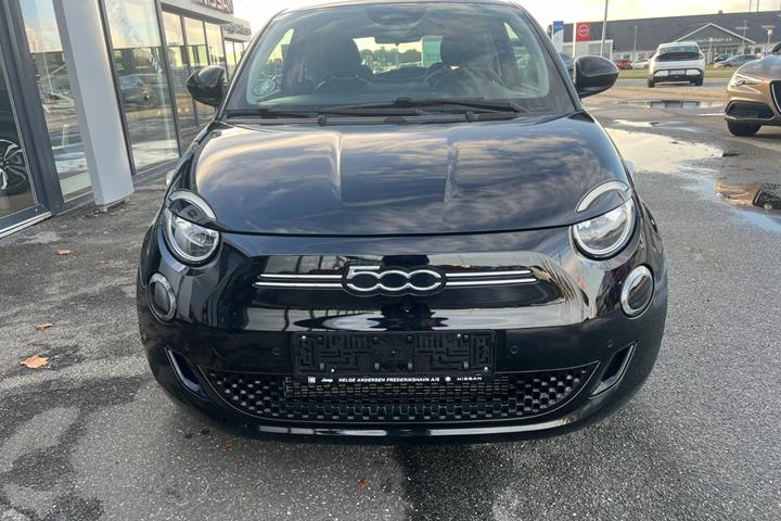 Sort Fiat 500e fra 2024