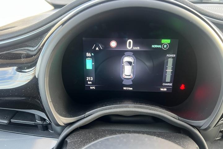Sort Fiat 500e fra 2024