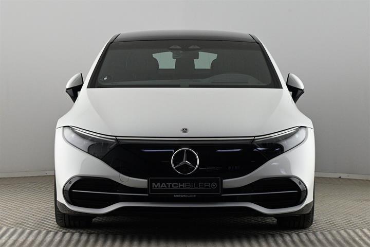 Hvid Mercedes EQS580 fra 2022