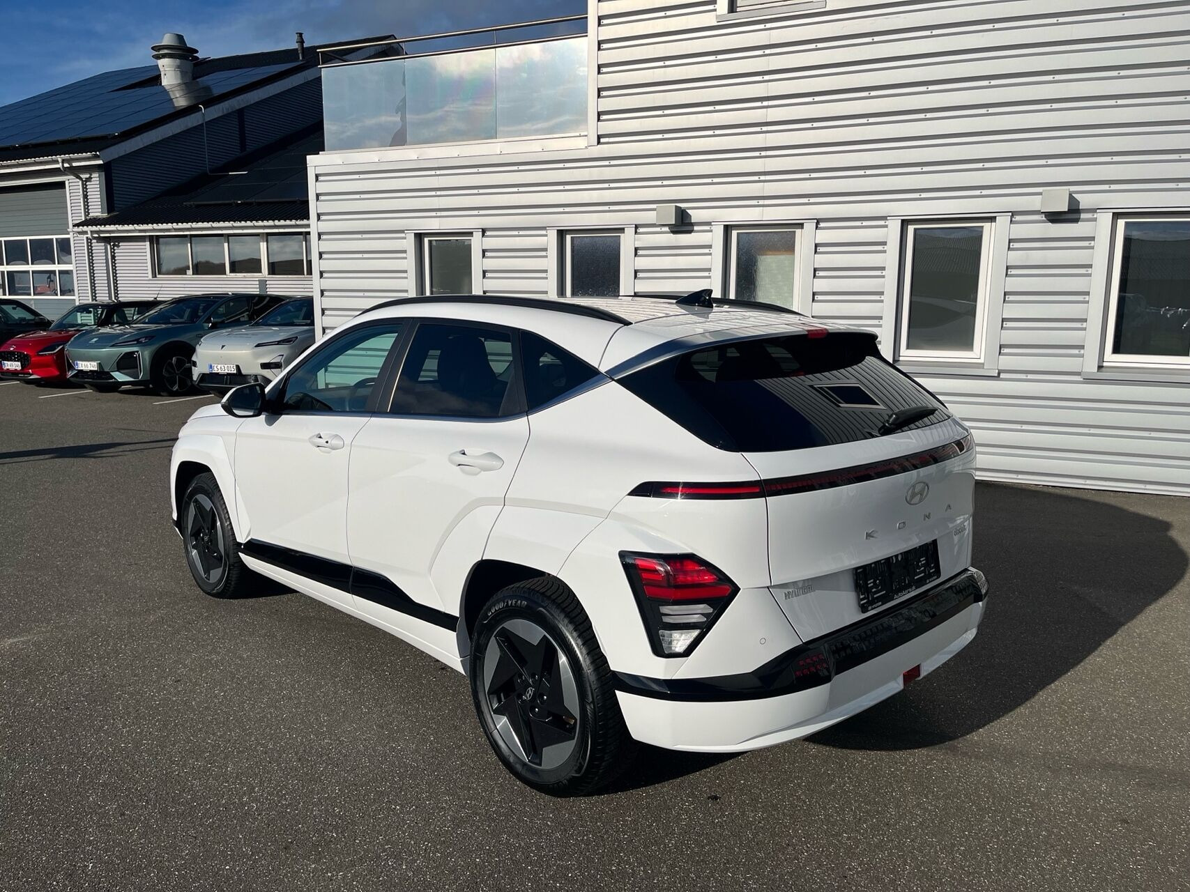 Hvid Hyundai Kona fra 2024