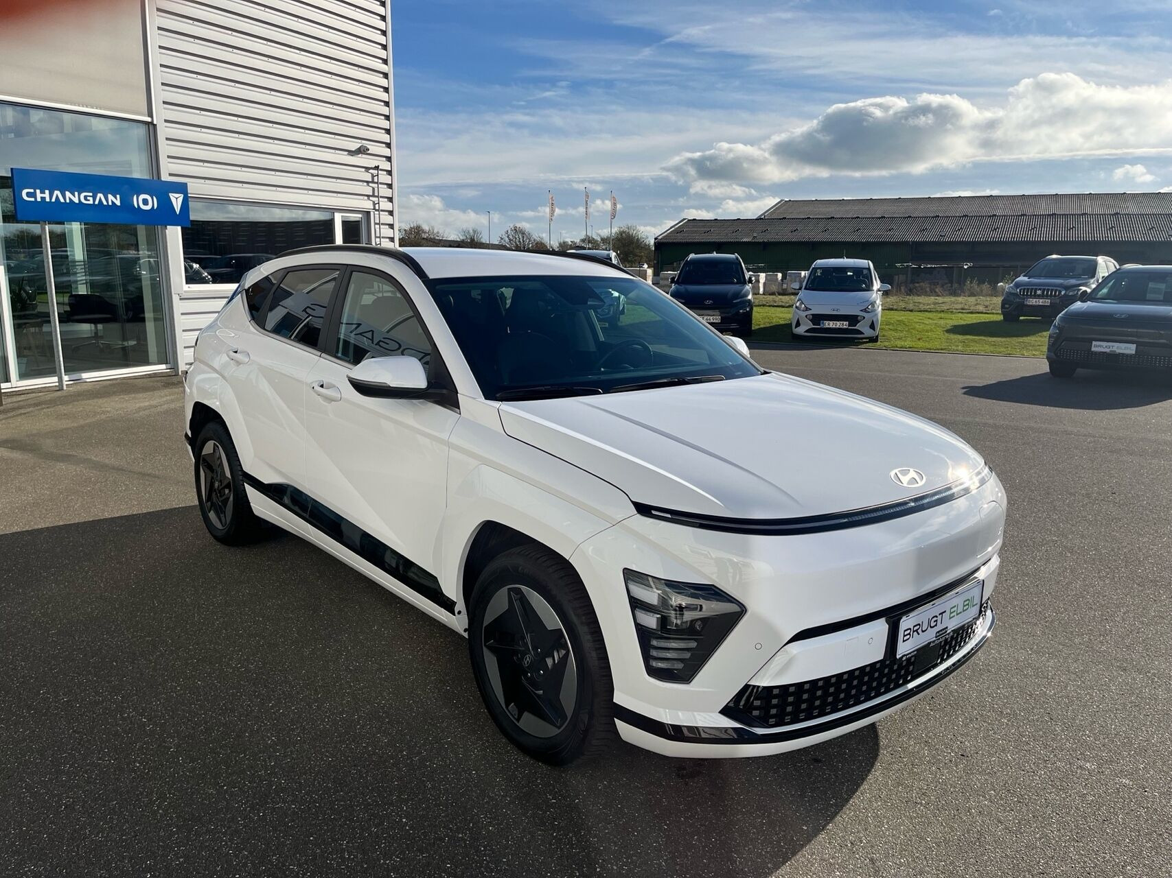 Hvid Hyundai Kona fra 2024