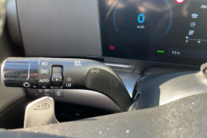 Hvid Hyundai Kona fra 2024