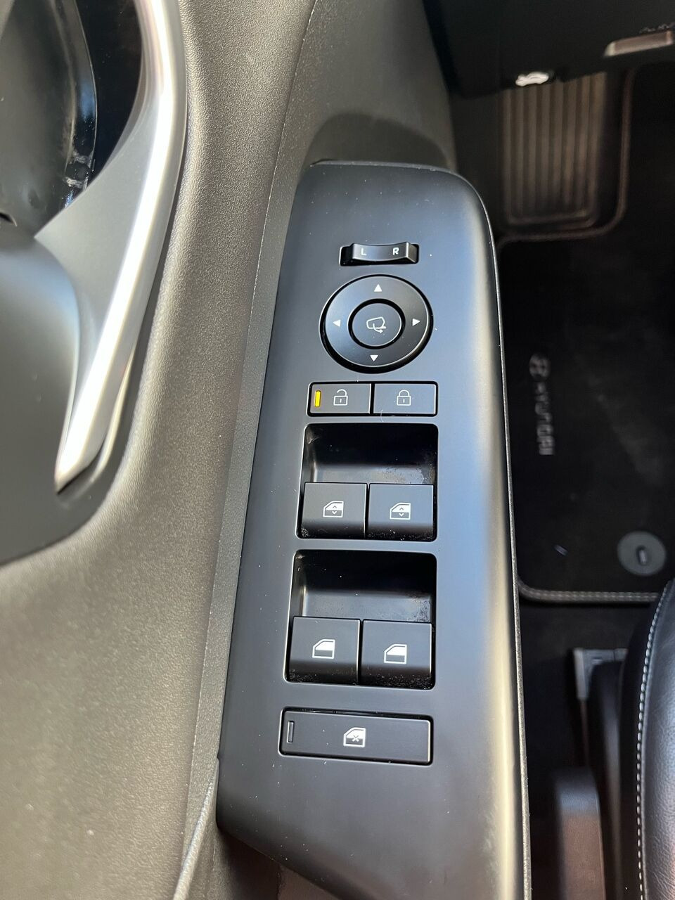 Hvid Hyundai Kona fra 2024