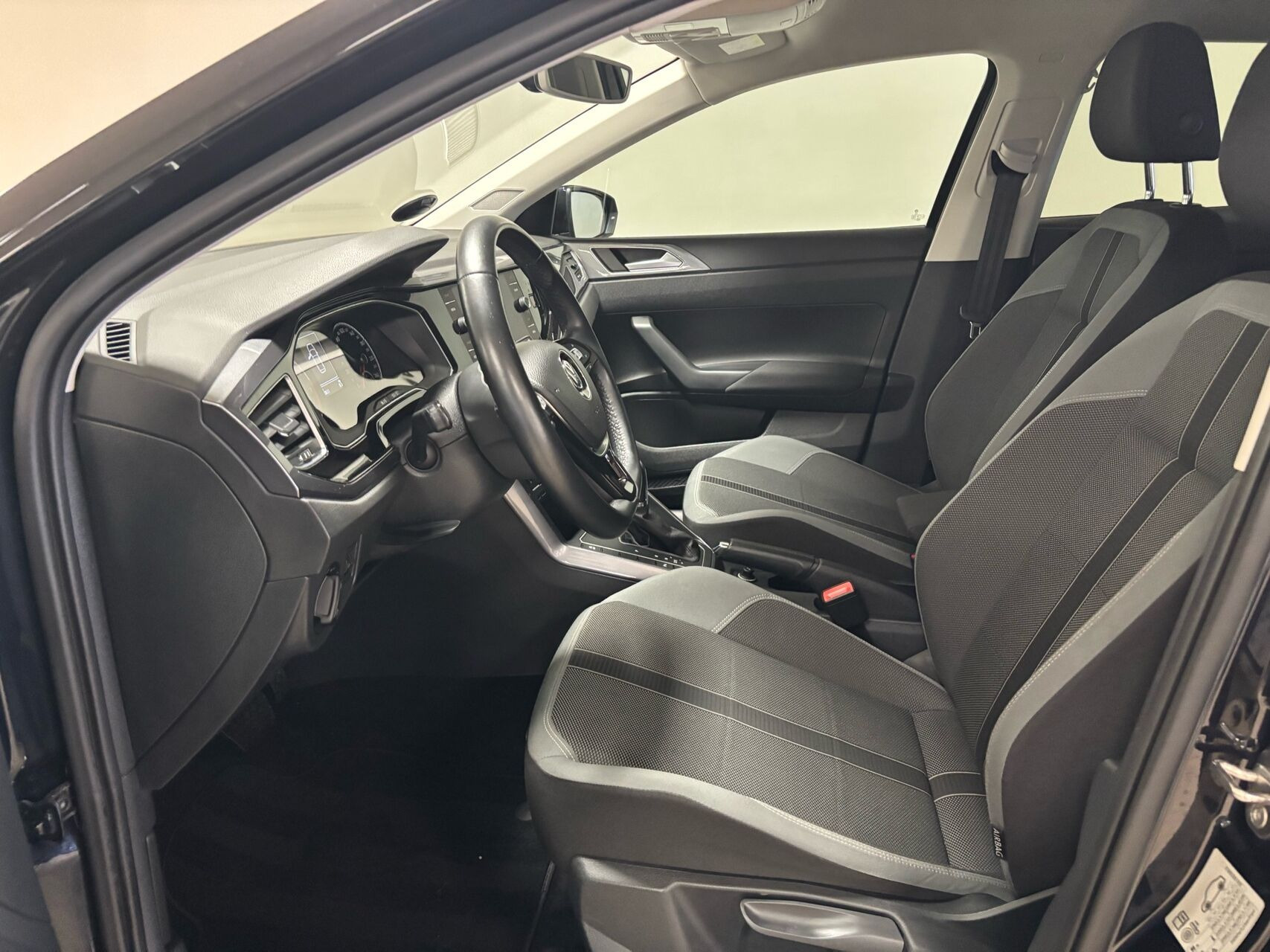 Sort VW Polo fra 2018
