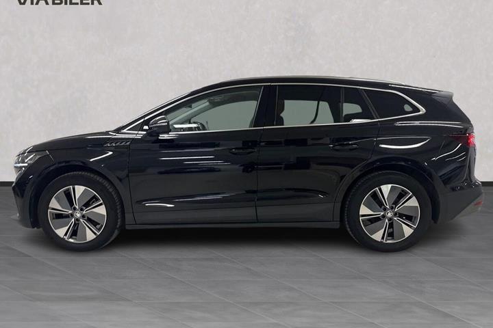 Sort Skoda Enyaq fra 2023