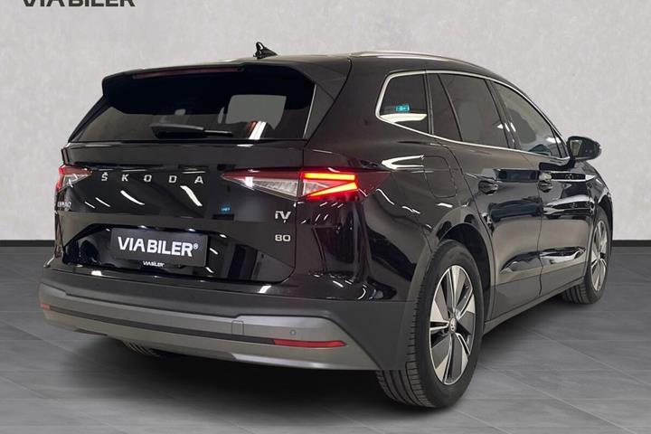 Sort Skoda Enyaq fra 2023