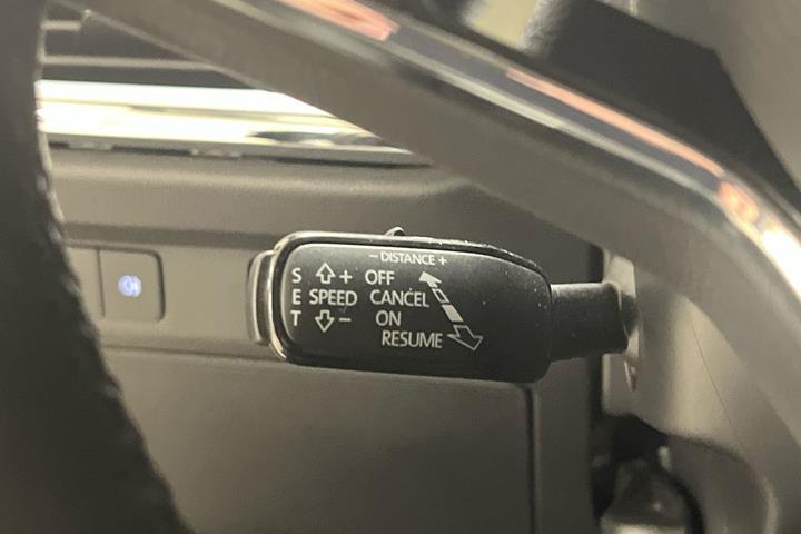 Sort Skoda Enyaq fra 2023