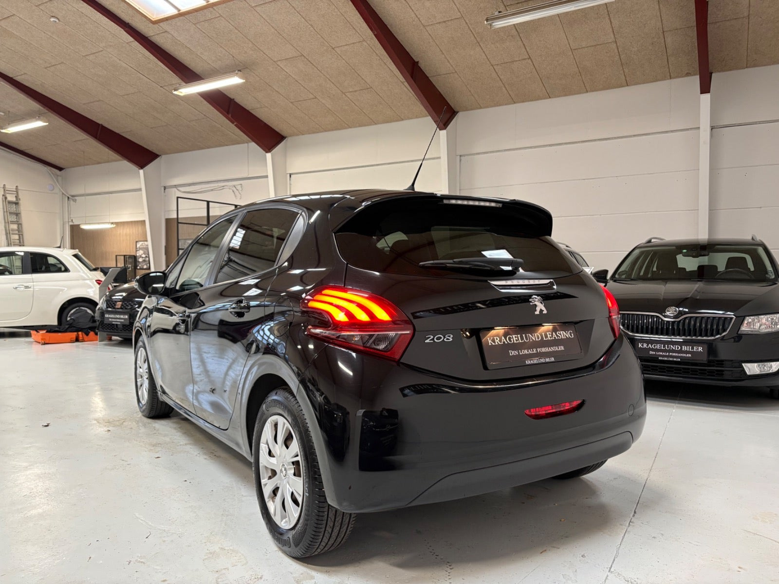 undefined Peugeot 208 fra 2017