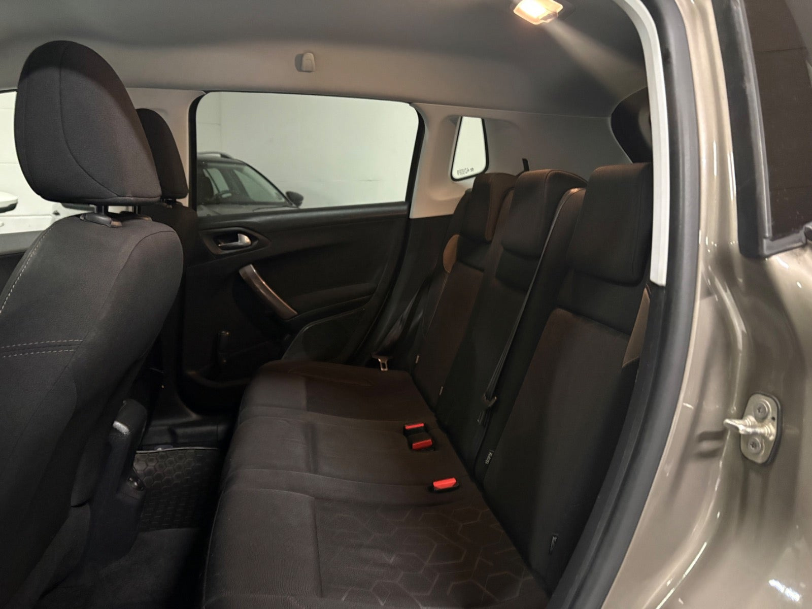 undefined Peugeot 2008 fra 2016