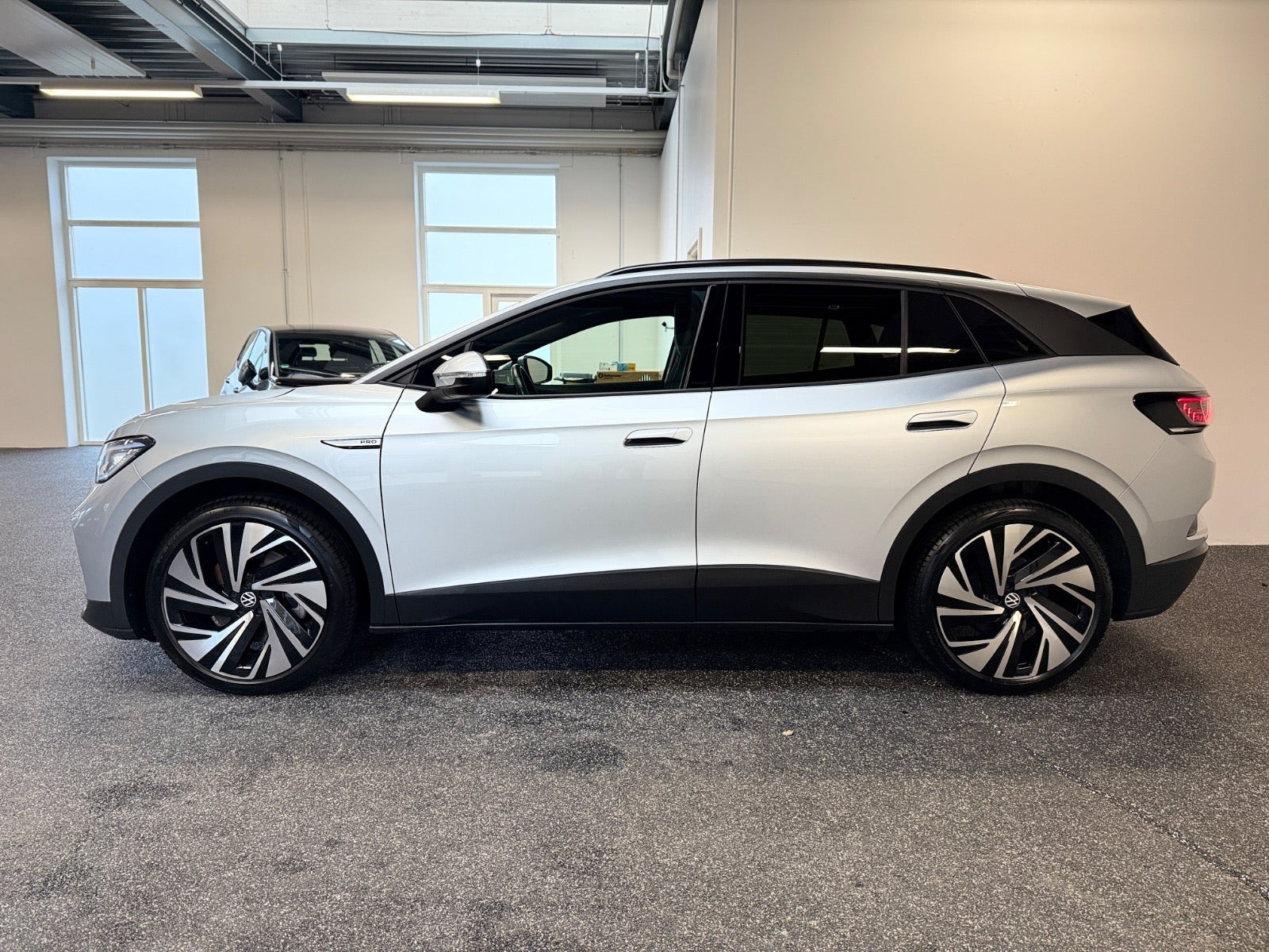 Sølv VW ID.4 fra 2023