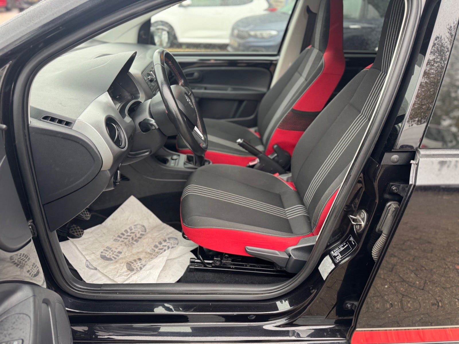 Rød Skoda Citigo fra 2013