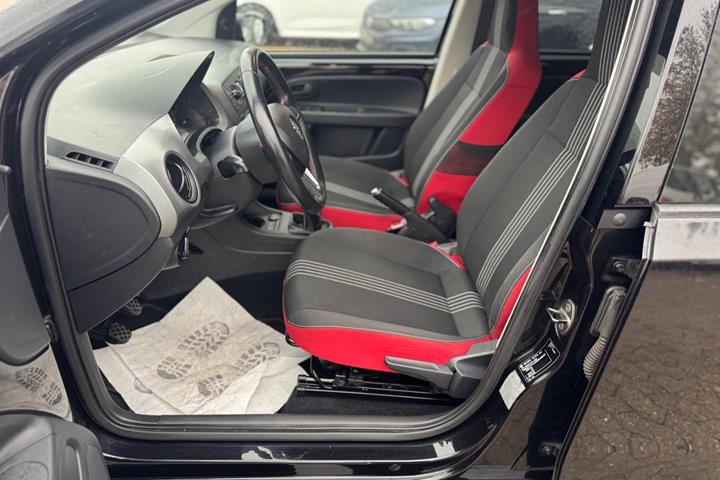 Rød Skoda Citigo fra 2013