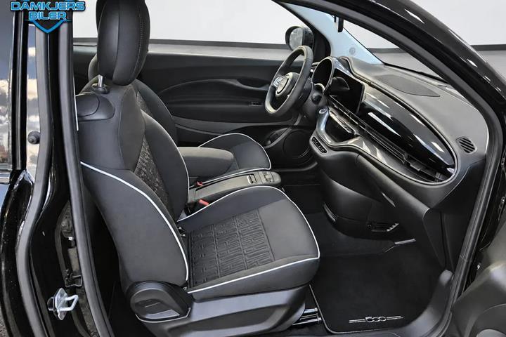 Sort Fiat 500e fra 2024