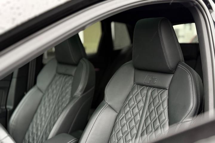 Sort Audi Q4 e-tron fra 2022