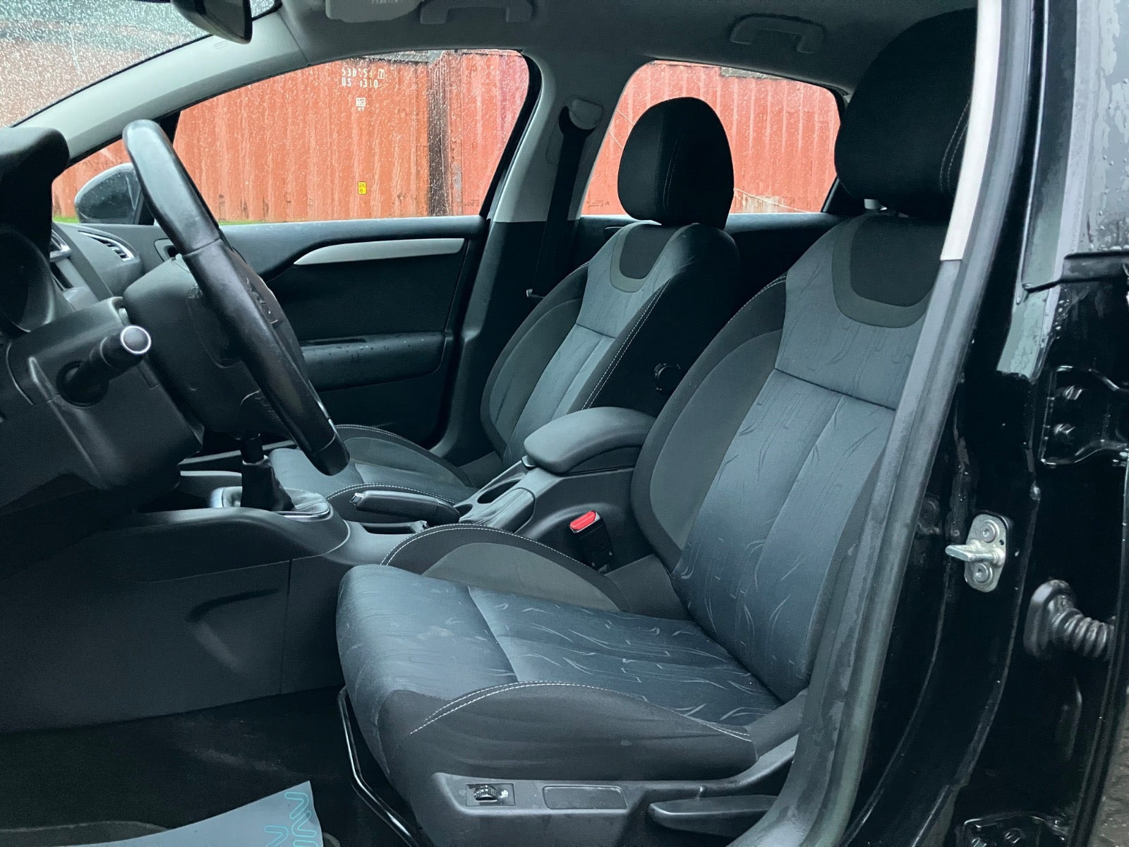 Sort Citroën C4 fra 2014