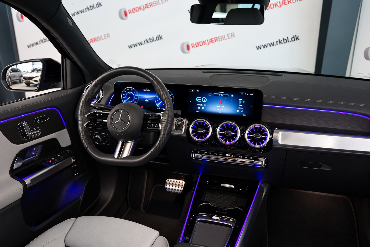 Sort Mercedes EQB250+ fra 2025