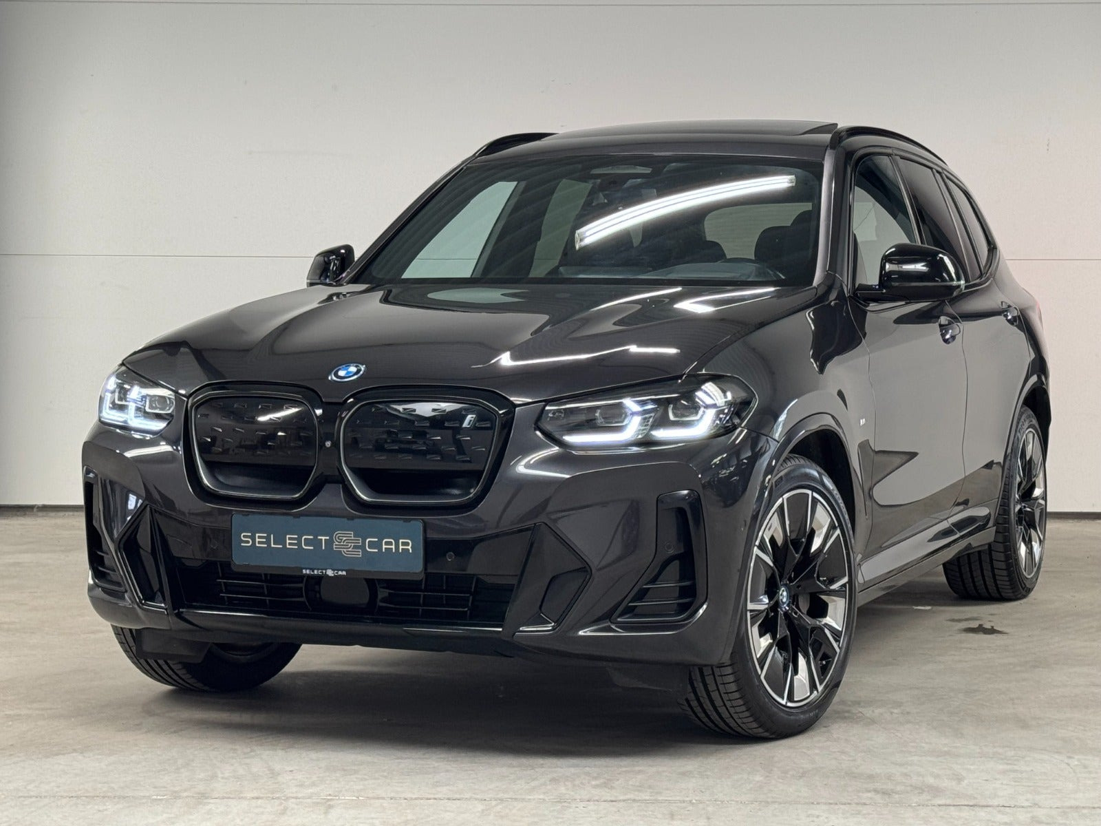 BMW iX3 Charged Plus M-Sport