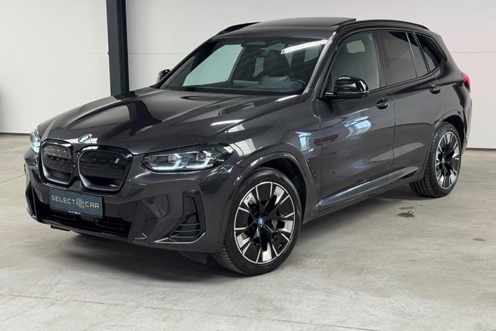 Grå BMW iX3 fra 2023