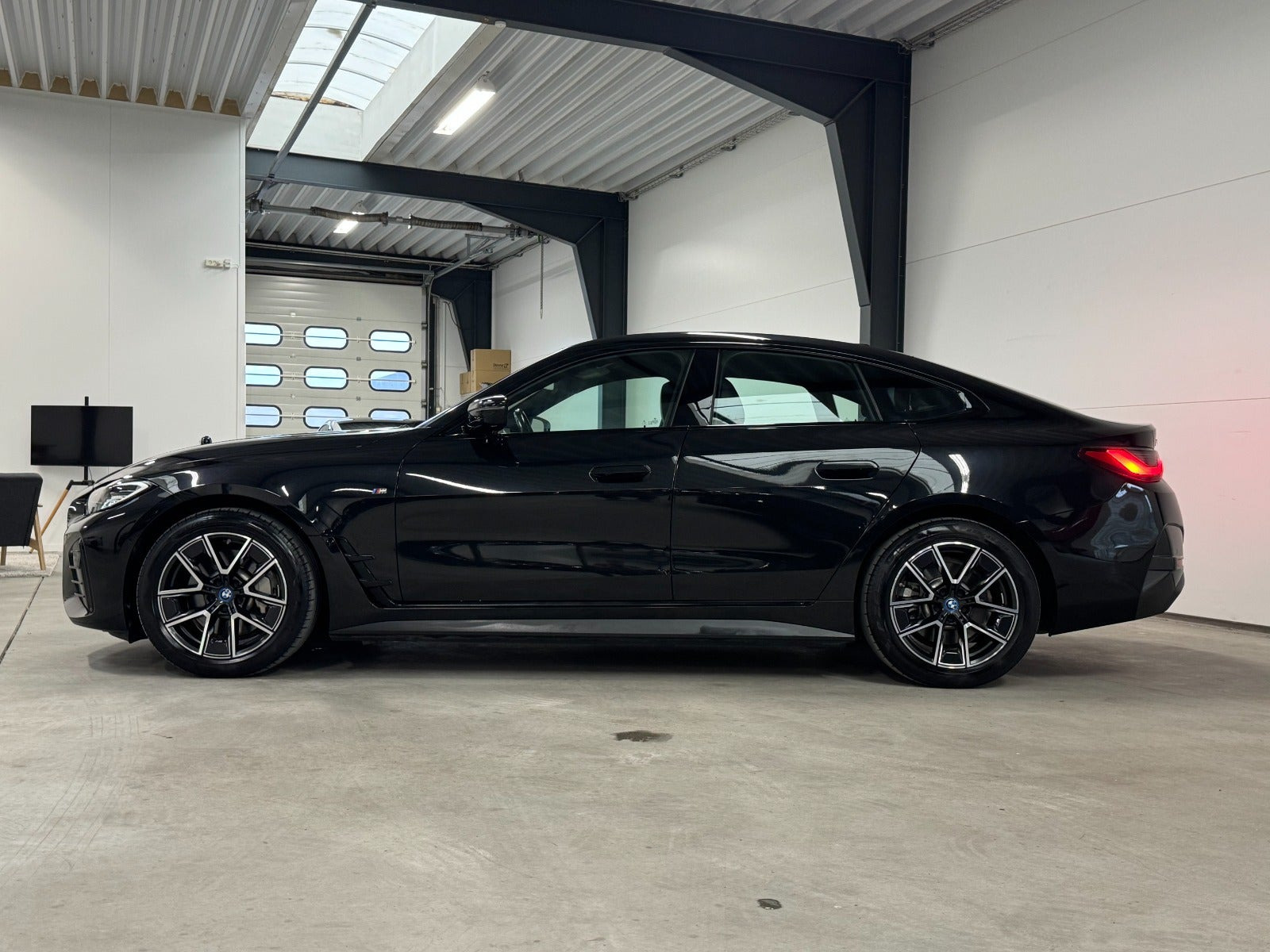Sort BMW i4 fra 2022