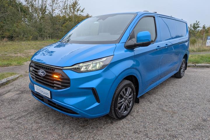 Blå Ford Transit Custom 300 L2 fra 2024
