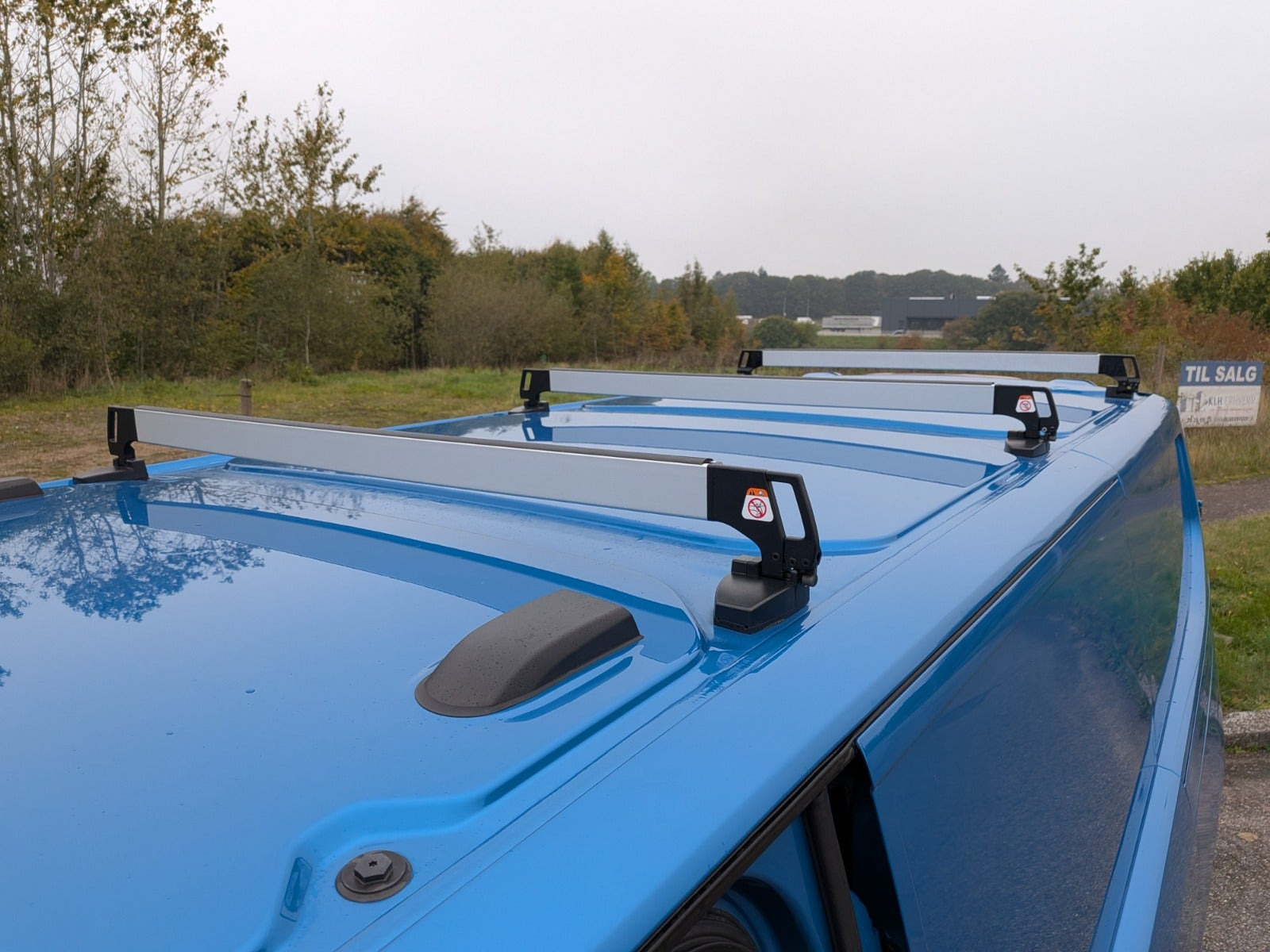 Blå Ford Transit Custom 300 L2 fra 2024