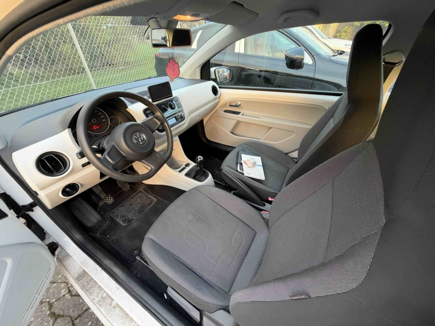 Hvid VW UP! fra 2013
