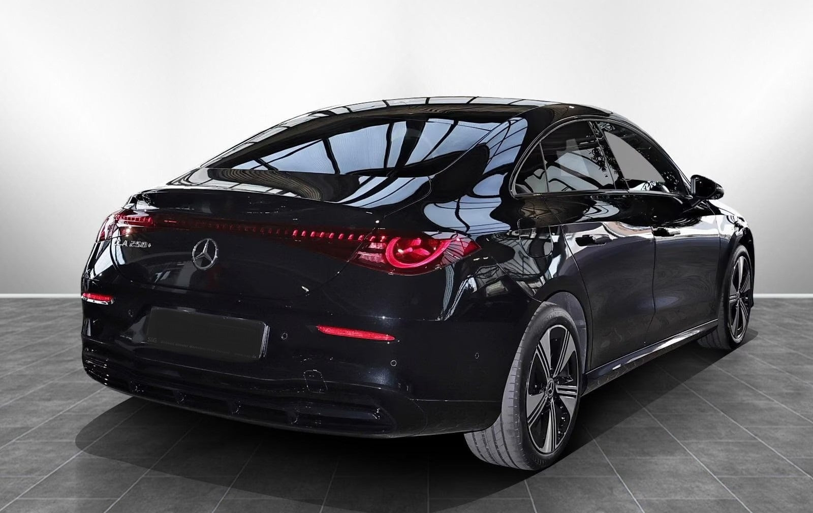 Sort Mercedes CLA250+ fra 2026