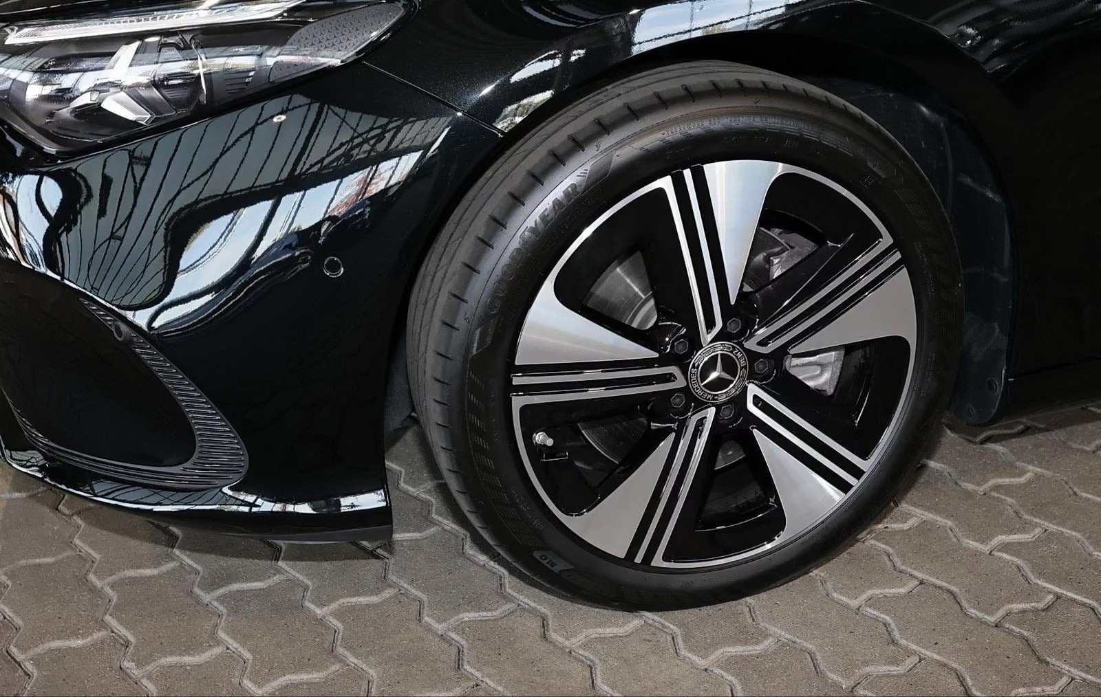 Sort Mercedes CLA250+ fra 2026
